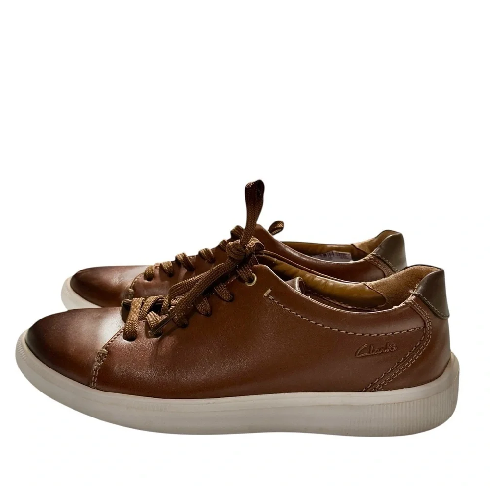Clarks Men’s Cambro Low Dark Tan Leather Sneakers – Size US 10 / EU 43